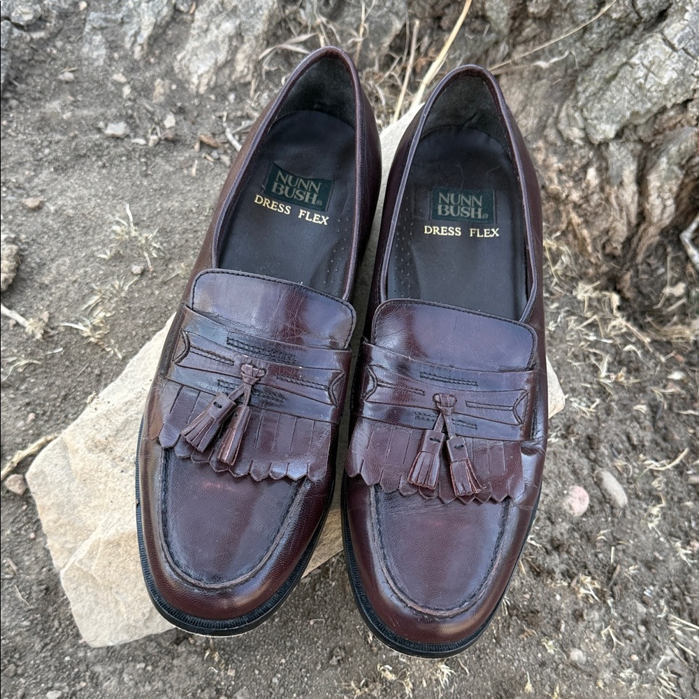 Nunn bush leather loafers vintage dress flex